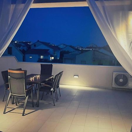Olive Oasis Penthouse With Jacuzzi Zadar Exterior foto