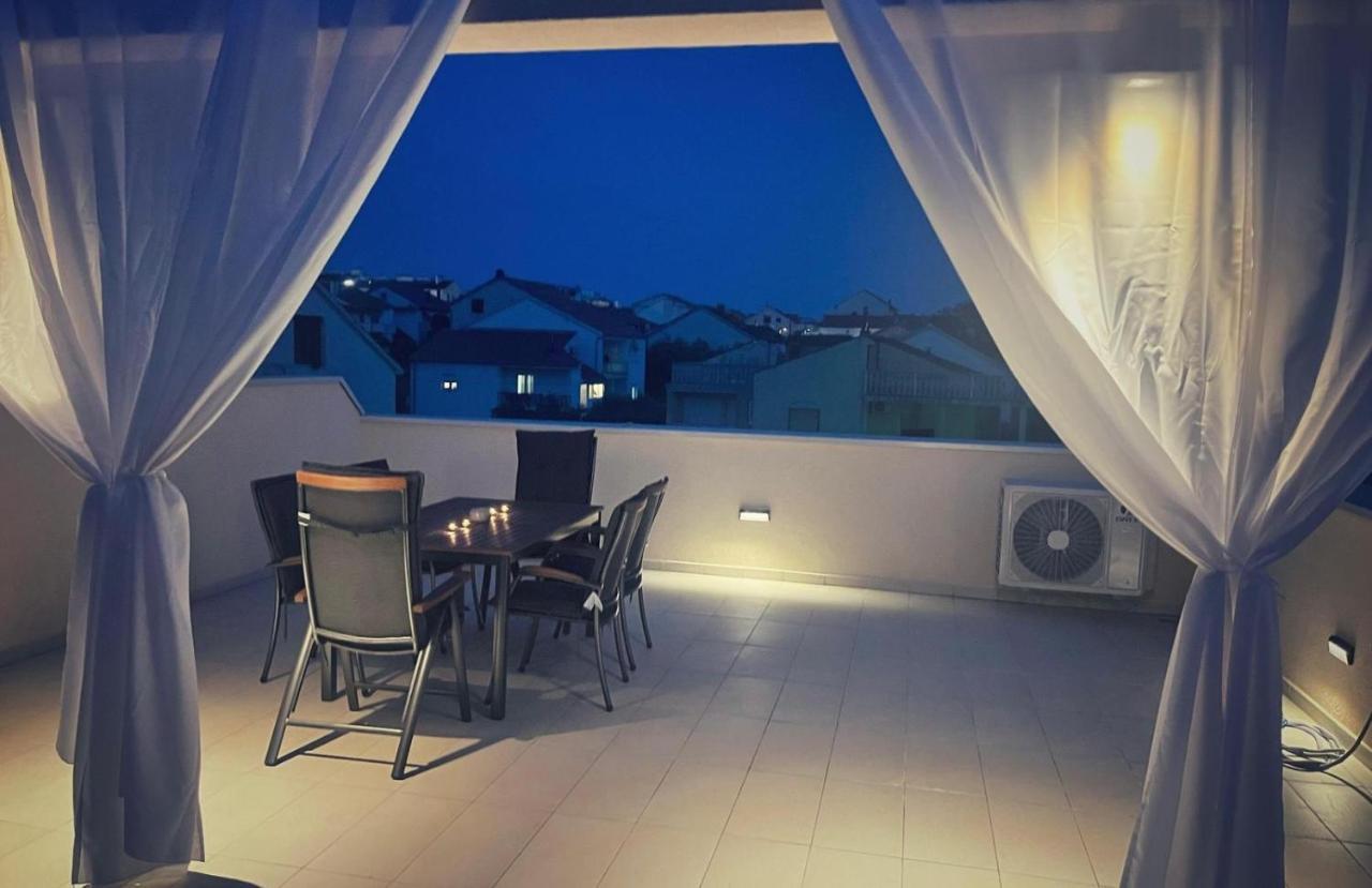 Olive Oasis Penthouse With Jacuzzi Zadar Exterior foto